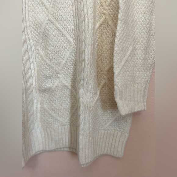 American Eagle Oversized Cable Knit Sweater Dress - Picture 5 of 6